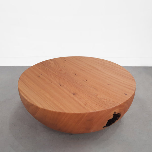 mesa de centro redonda de madeira maciça pequiá