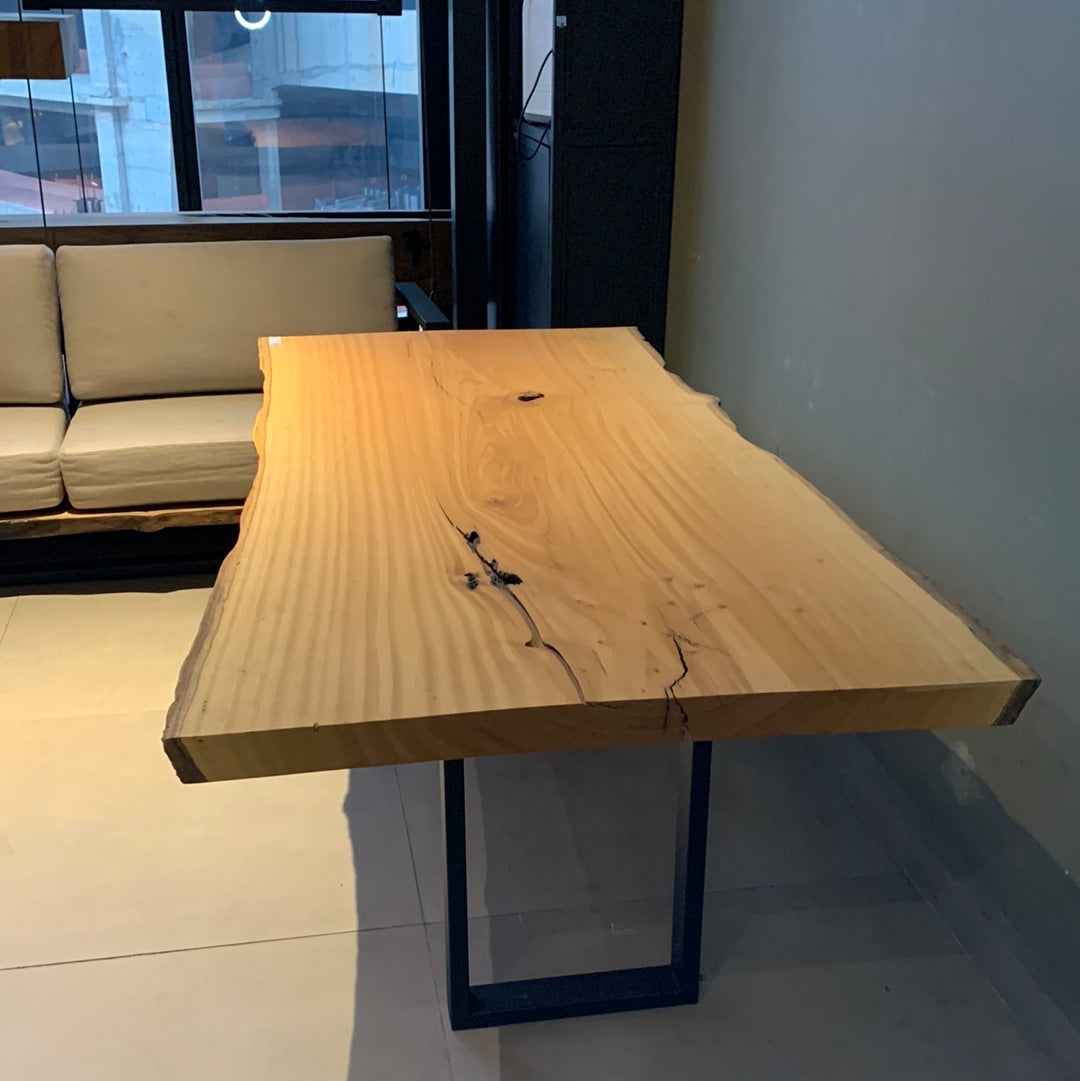 Mesa Madeira Maciça - 104 x 200 cm