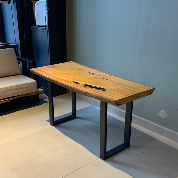 Mesa Madeira Maciça - 67 x 140 cm
