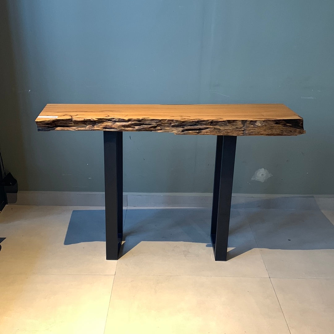 Aparador Madeira -  41 x 140 cm