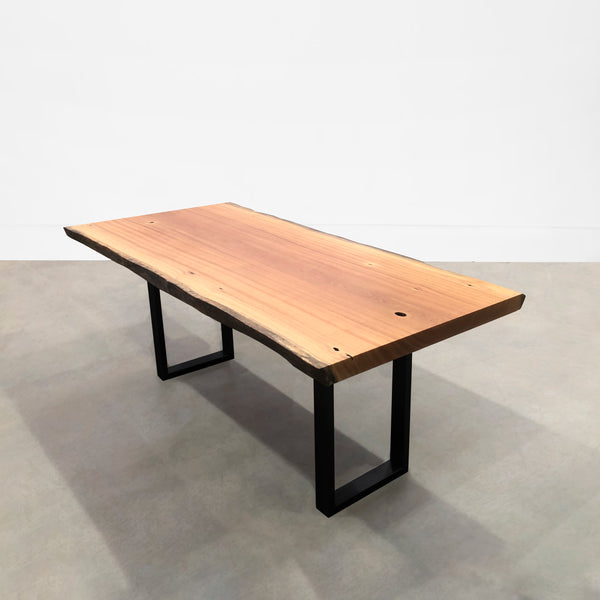 mesa de jantar de madeira maciça