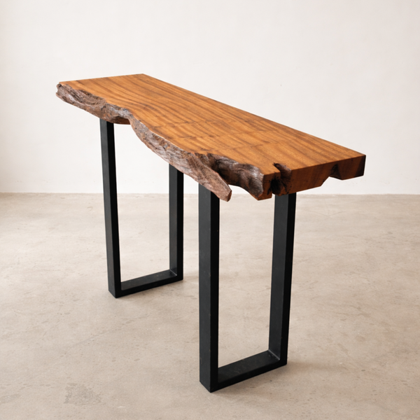 Aparador madeira maciça linha nature ArboREALpronta entrega, ideal para ambientes contemporâneos.