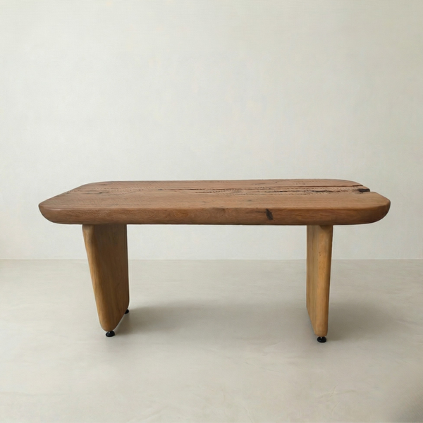 Mesa de jantar orgânica linha clean ArboREAL 160x80 cm, pronta entrega, perfeita para ambientes sofisticados.