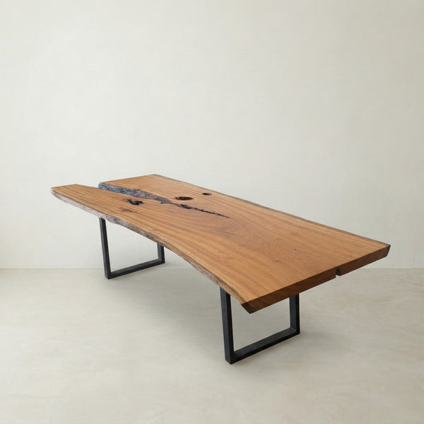 Mesa orgânica linha rústica ArboREAL, em madeira maciça 300x105 cm, pronta entrega, ideal para salas amplas, até 12 lugares.