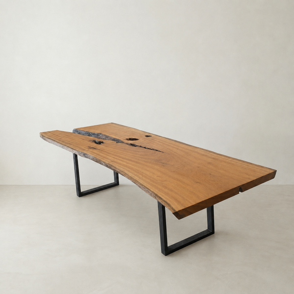 Mesa orgânica linha rústica ArboREAL, em madeira maciça 300x105 cm, pronta entrega, ideal para salas amplas, até 12 lugares.