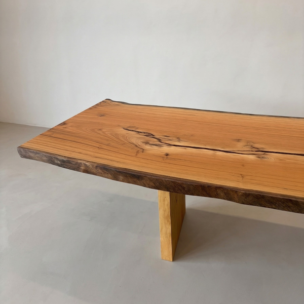 Mesa orgânica linha rústica ArboREAL em madeira maciça 280x99 cm, pronta entrega, ideal para salas amplas e sofisticadas.
