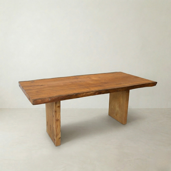 Mesa orgânica linha rústica ArboREAL em madeira maciça 180x83 cm, pronta entrega, ideal para salas amplas e sofisticadas.
