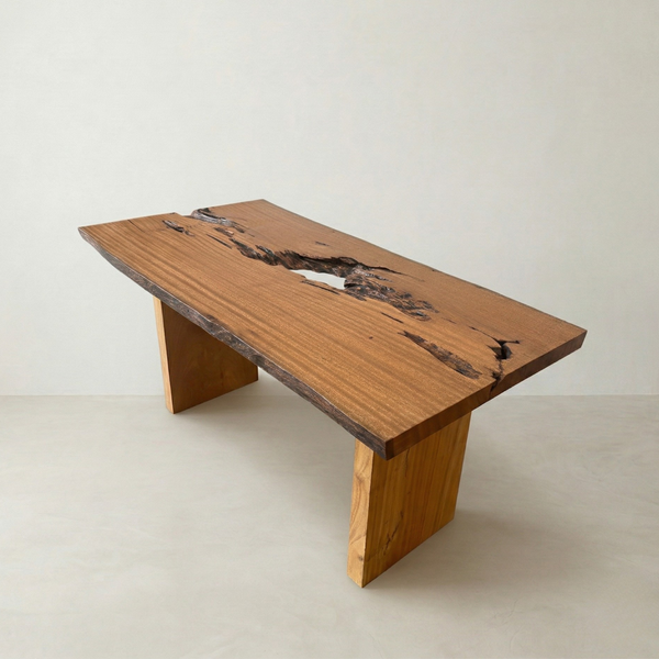 Mesa de jantar linha rústica ArboREAL com design orgânico 180x90 cm, pronta entrega, ideal para espaços e refinados.