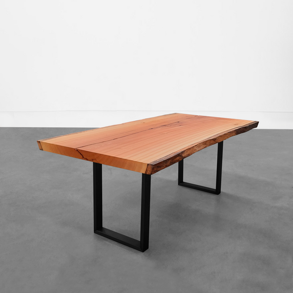 mesa de madeira maciça 